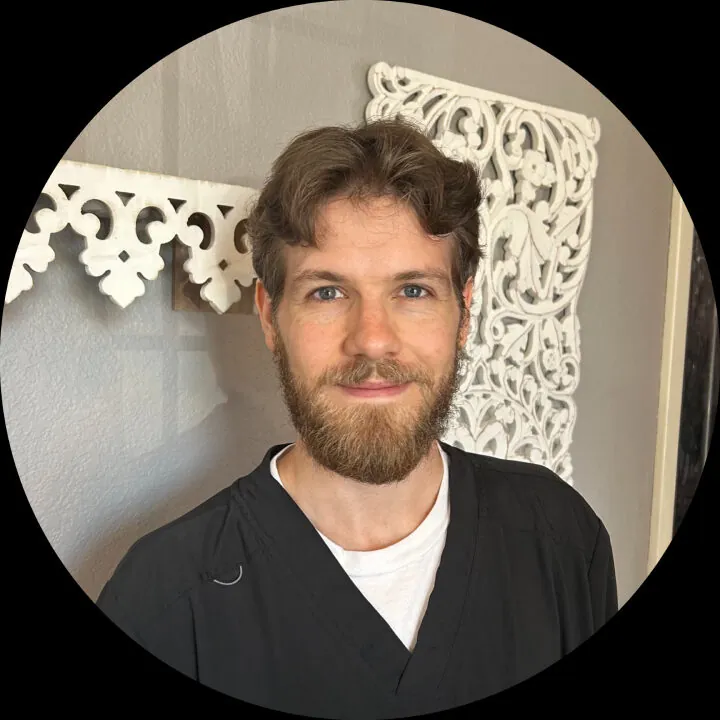 Gavin, Massage Therapist
